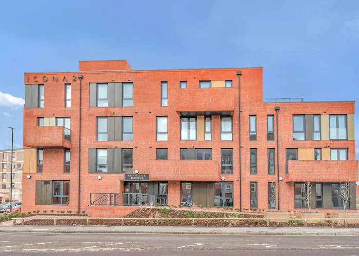 47 With Free Secure Parking And Onsite Gym *