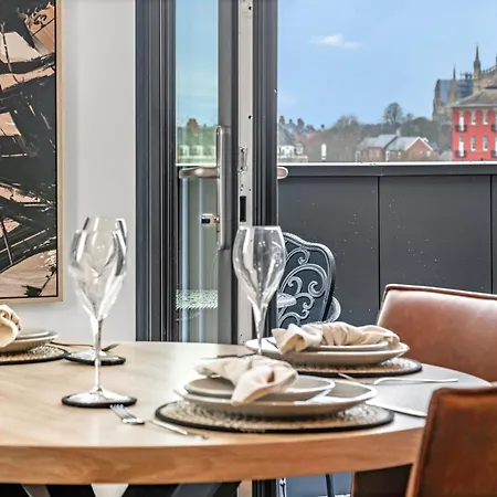 47 With Free Secure Parking And Onsite Gym Apartment *