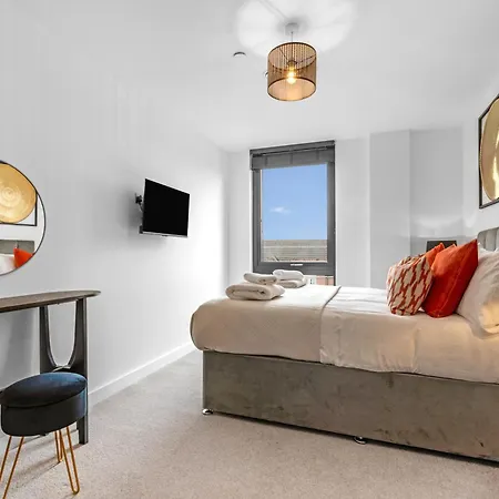 47 With Free Secure Parking And Onsite Gym Йорк