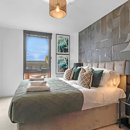 Apartment 47 With Free Secure Parking And Onsite Gym